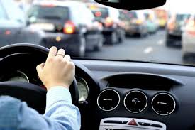 Tips berkendara aman